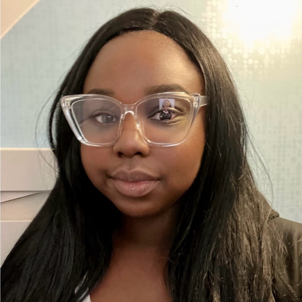 Meet your Posher, Jade